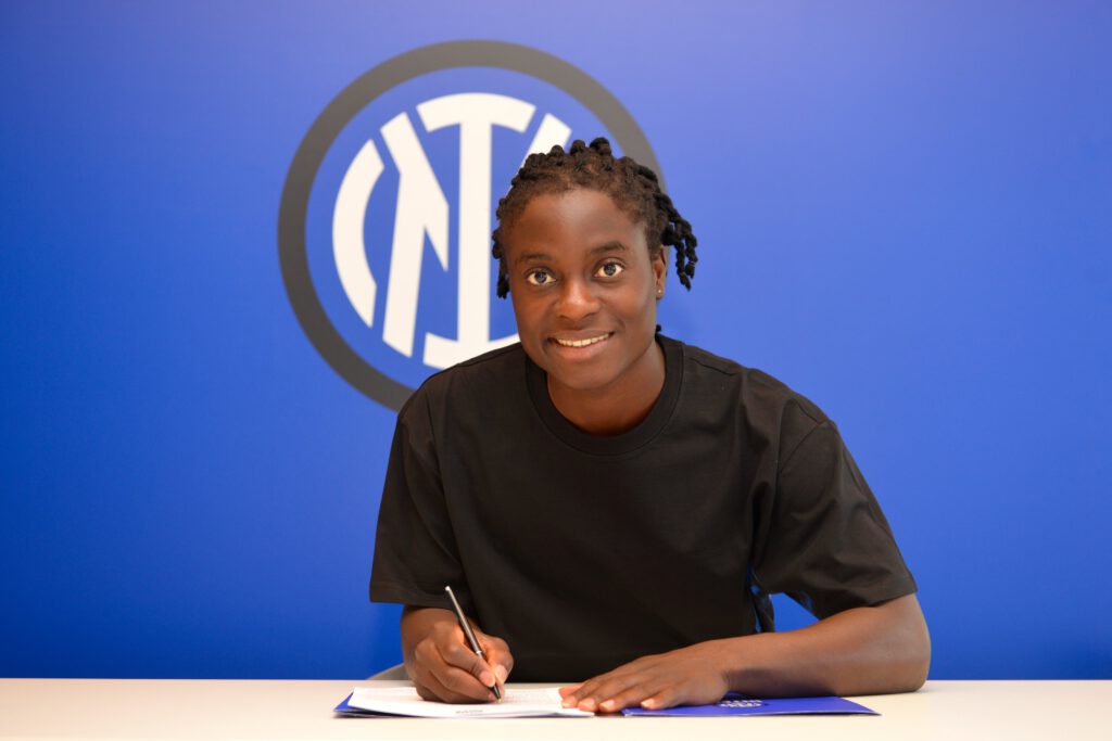 Tabitha Chawinga Signing