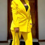 Yellow Suit Hd