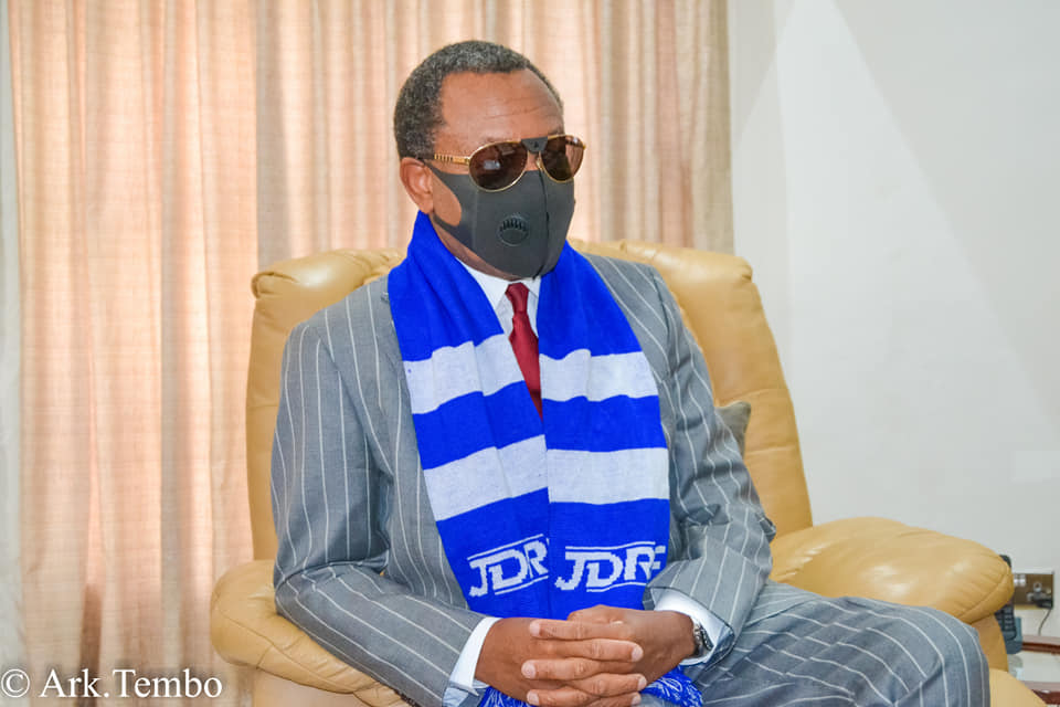 Thomson Mpinganjira Wearing Mask